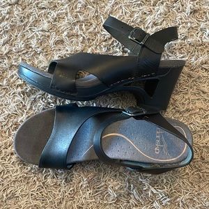 Dansko summer leather heels, size EU37/US size 6, in perfect shape!